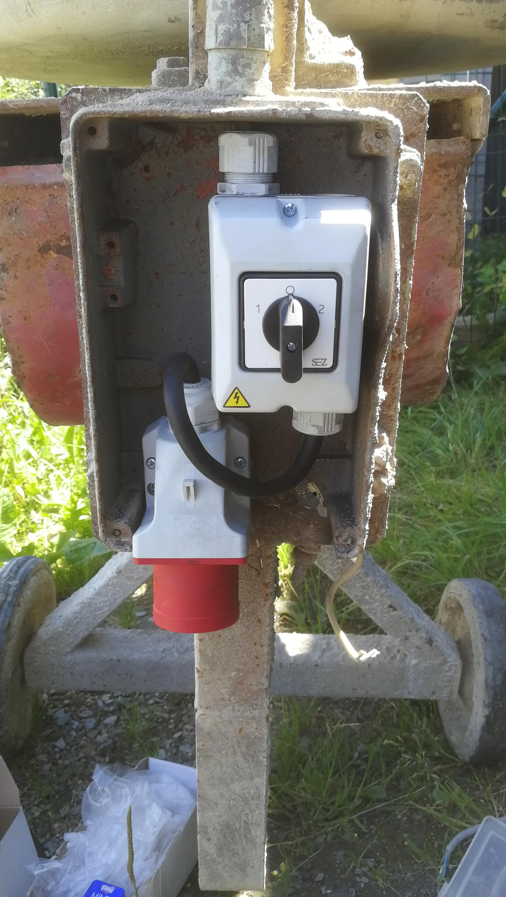 Elektrikář Pavel Pěnička foto 3