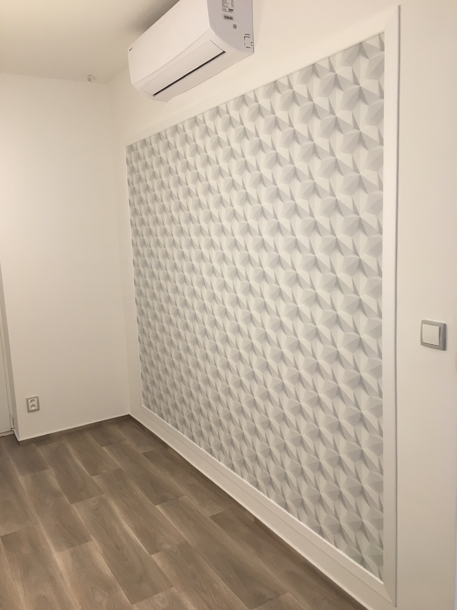 Luxusní stěna, Tomáš Jiříček foto 3