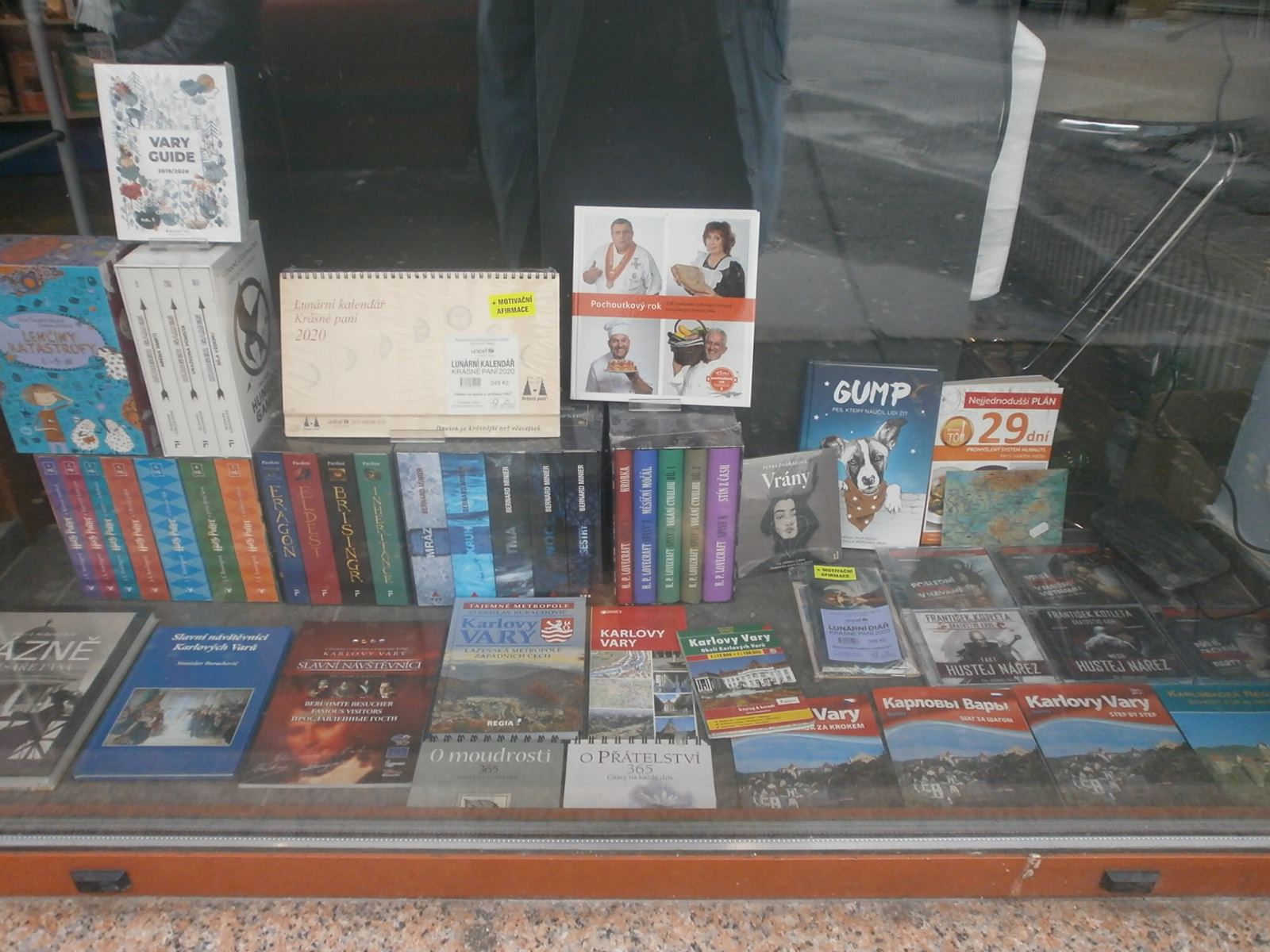 Knihkupectví Beta Dobrovský foto 5