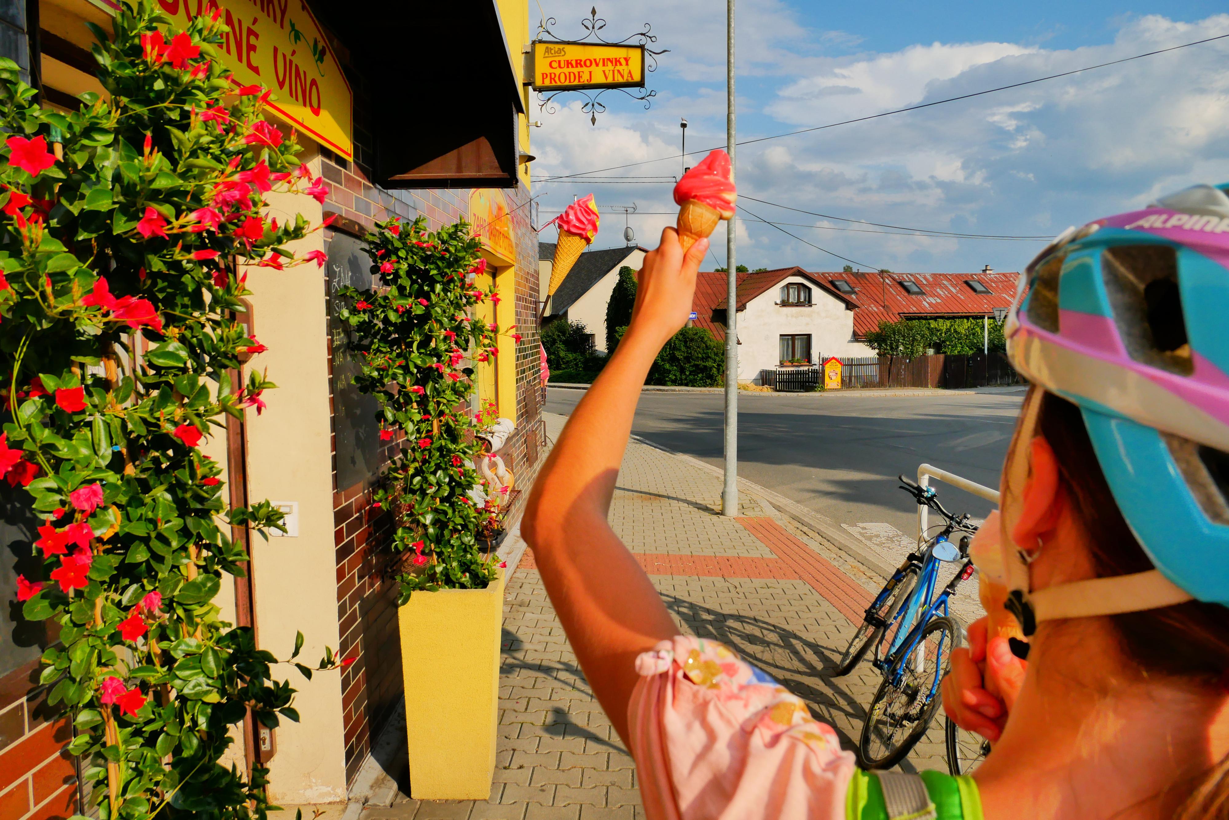 Smíšené zboží Dům Atlas foto 2