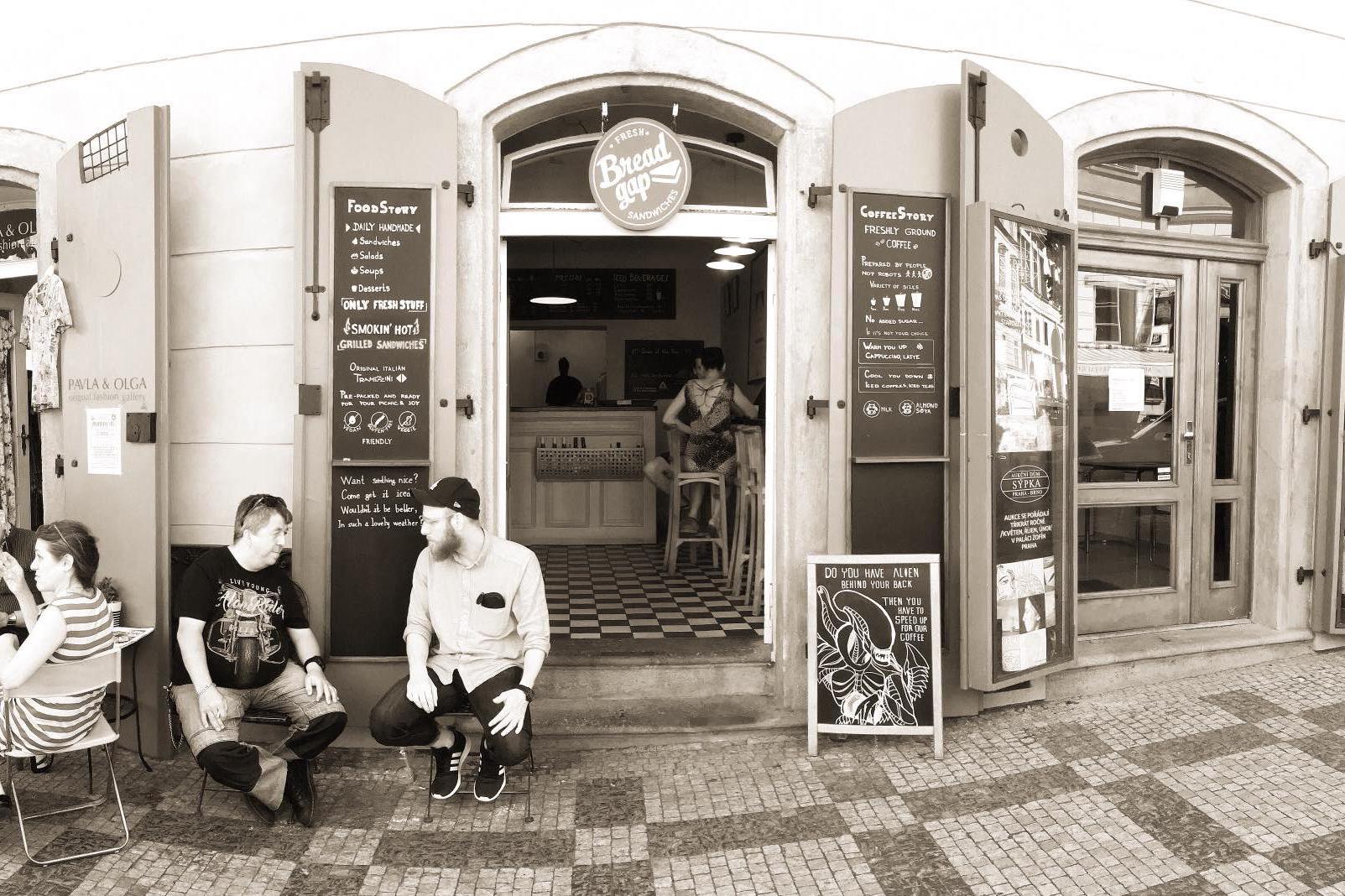 Bread gap - fresh sandwiches