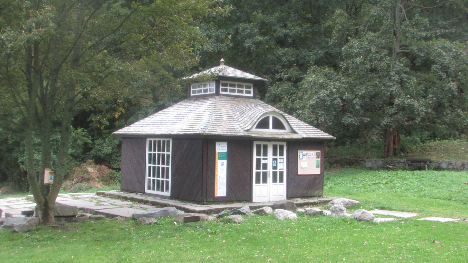 Informační středisko CHKO Jeseníky - Karlova Studánka foto 2