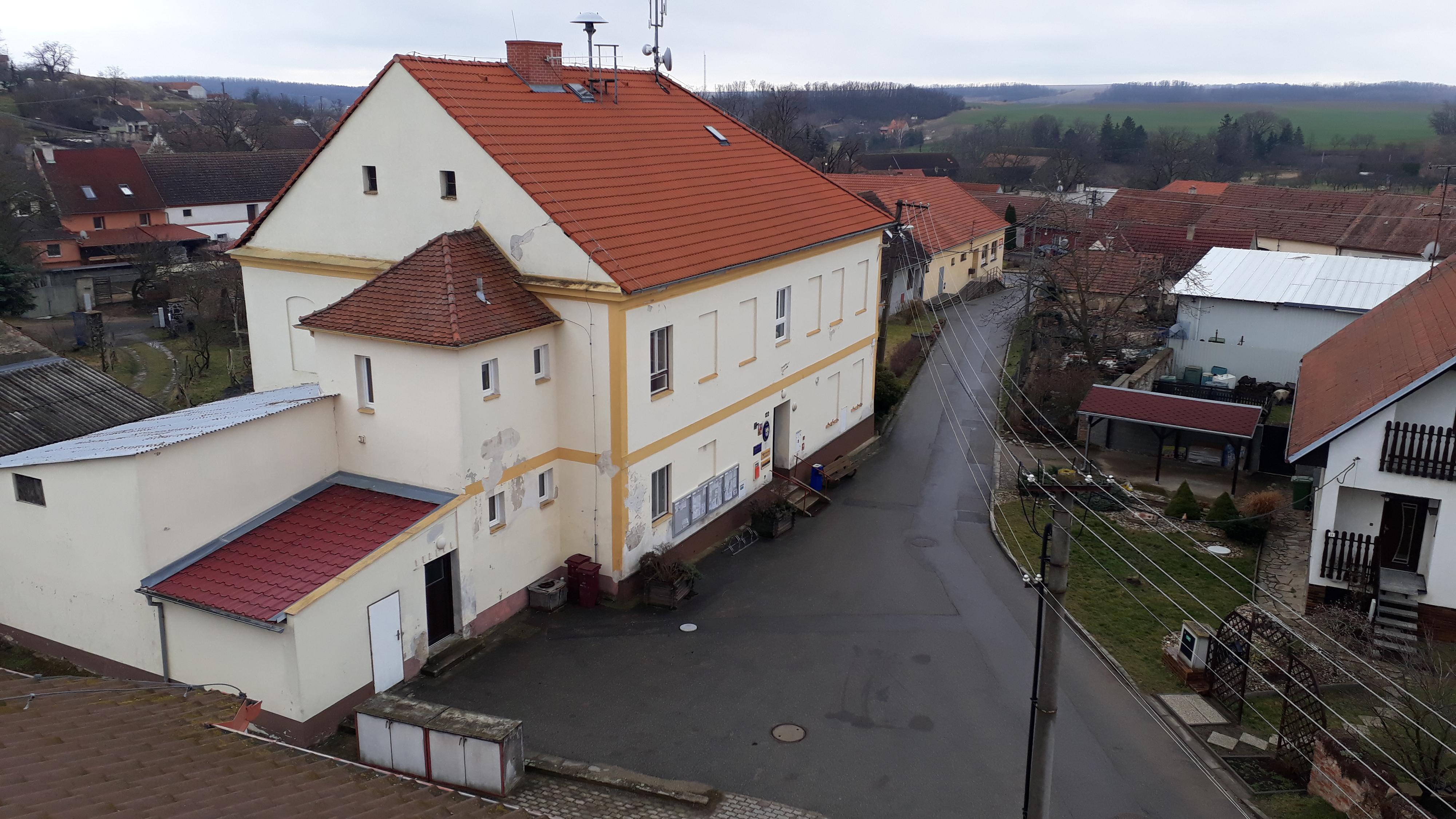 Trstěnice - obecní úřad foto 2