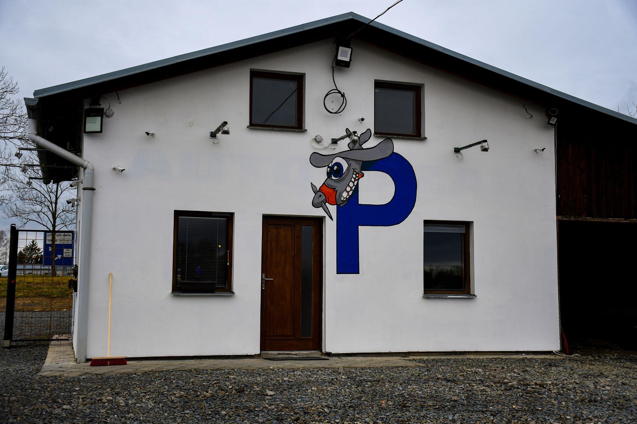 PARKOVIŠTĚ U LETIŠTĚ - 123parkuj.cz