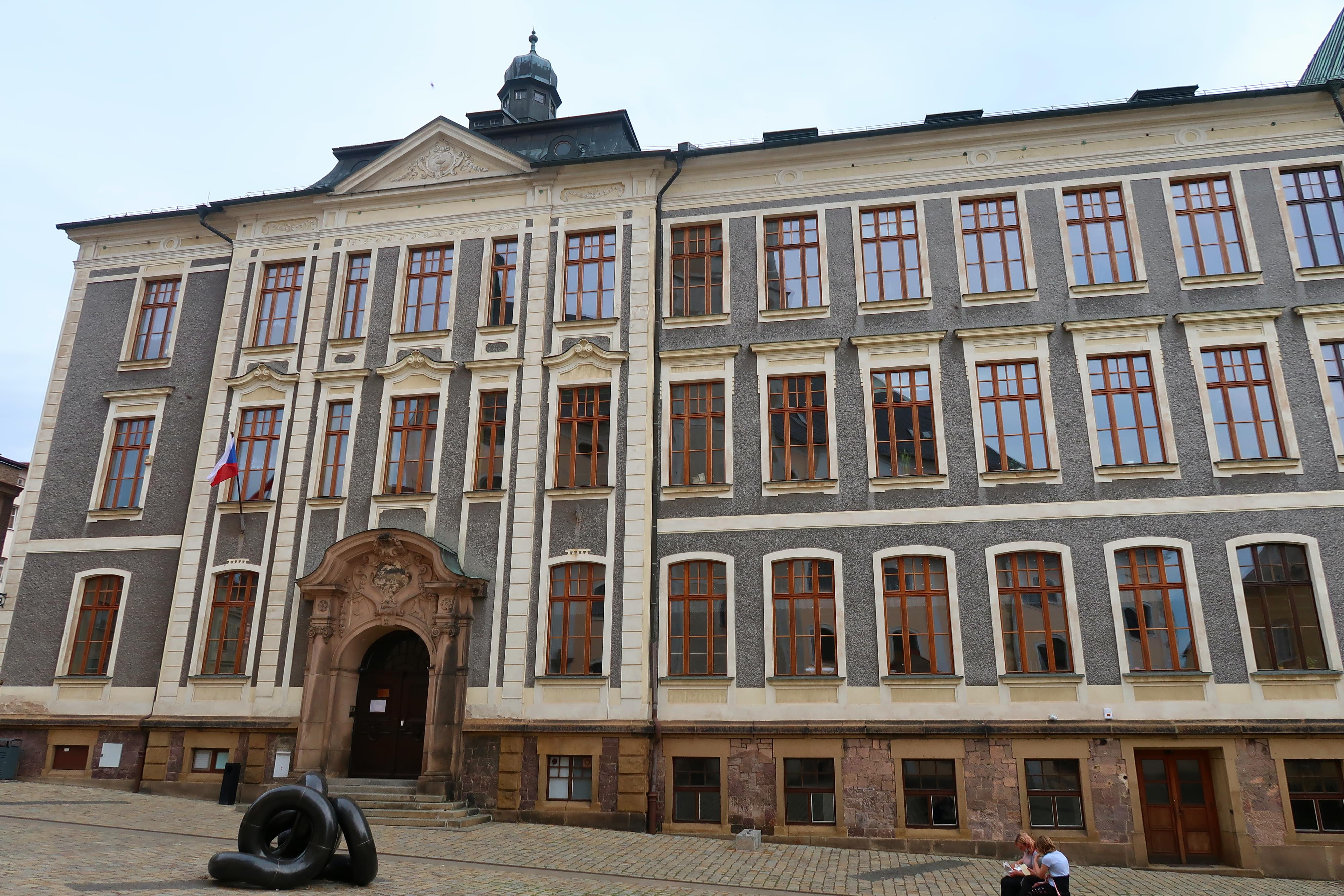 Gymnázium Broumov foto 2