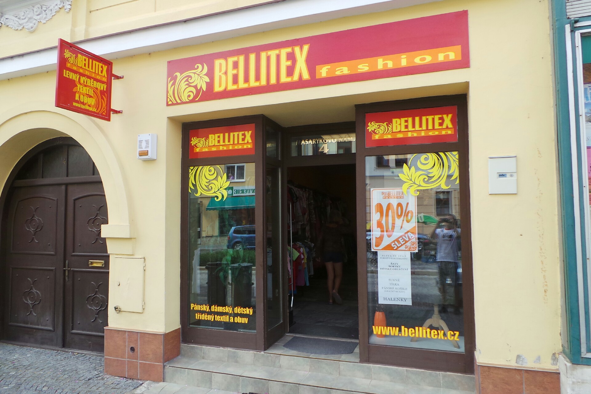 Second hand BELLITEX fashion