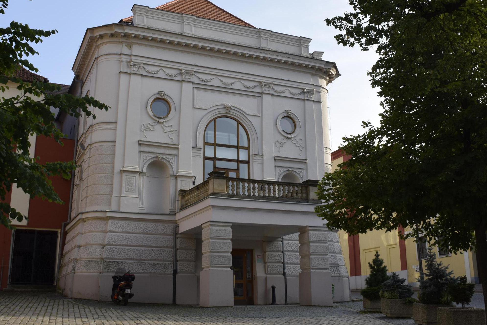 Divadlo Lubomíra Lipského