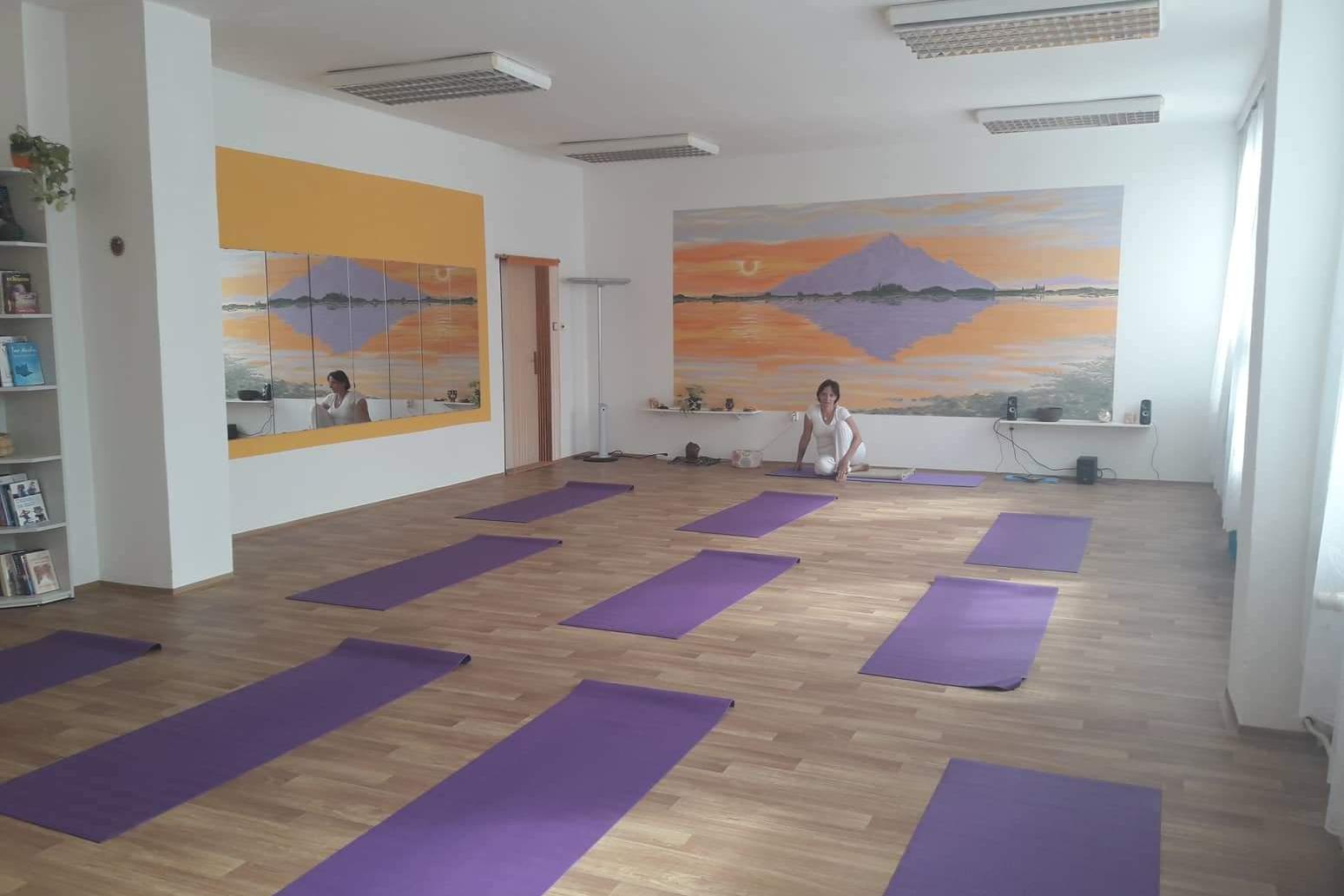 Studio Annamalai - Živana Stupková