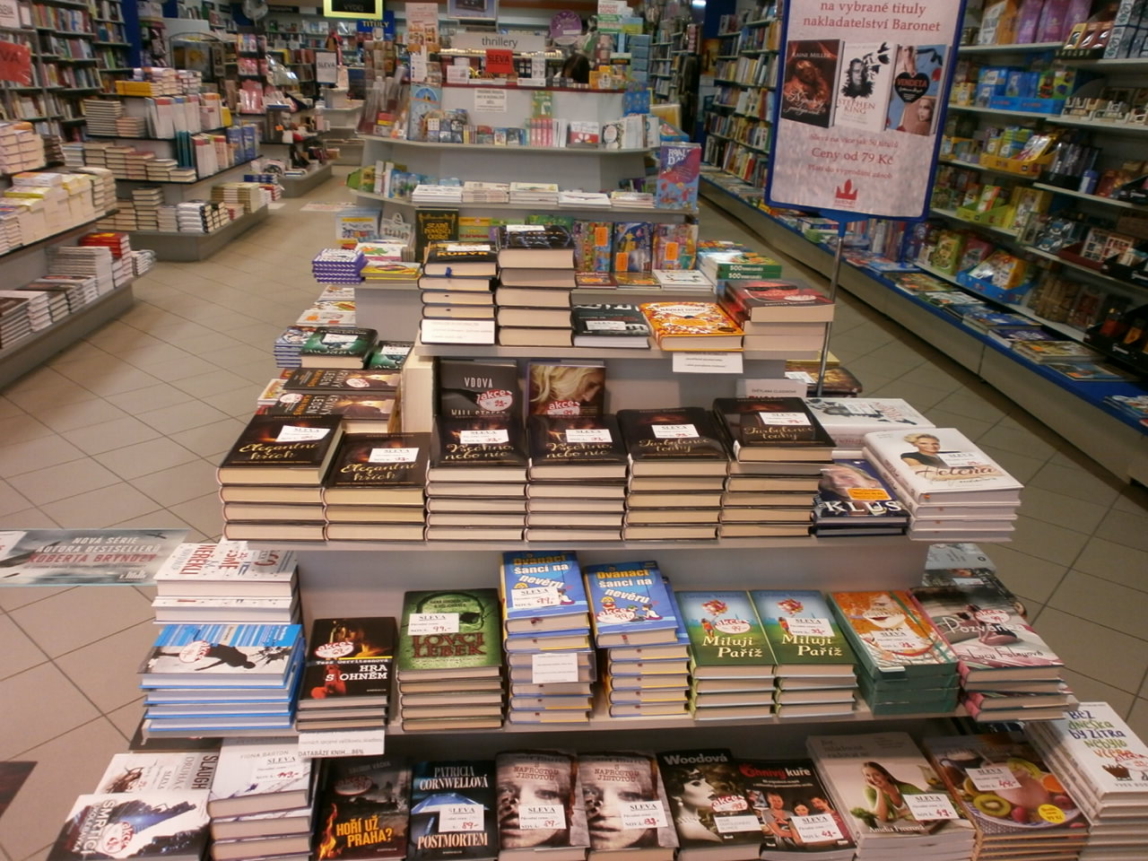 Knihkupectví Beta Dobrovský foto 4