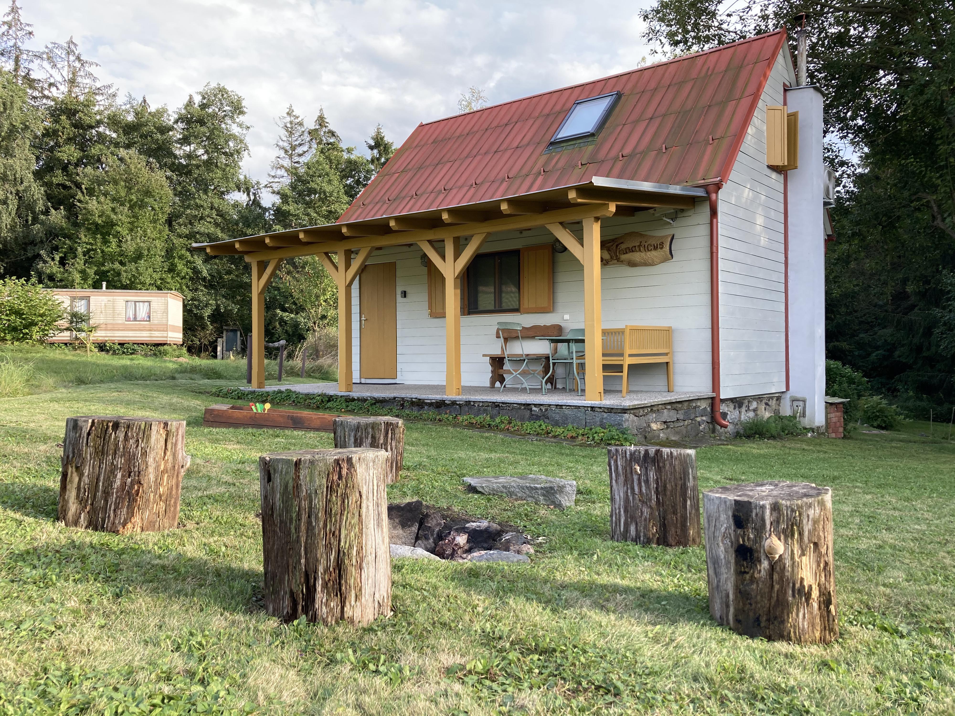 Chata na konci louky foto 6