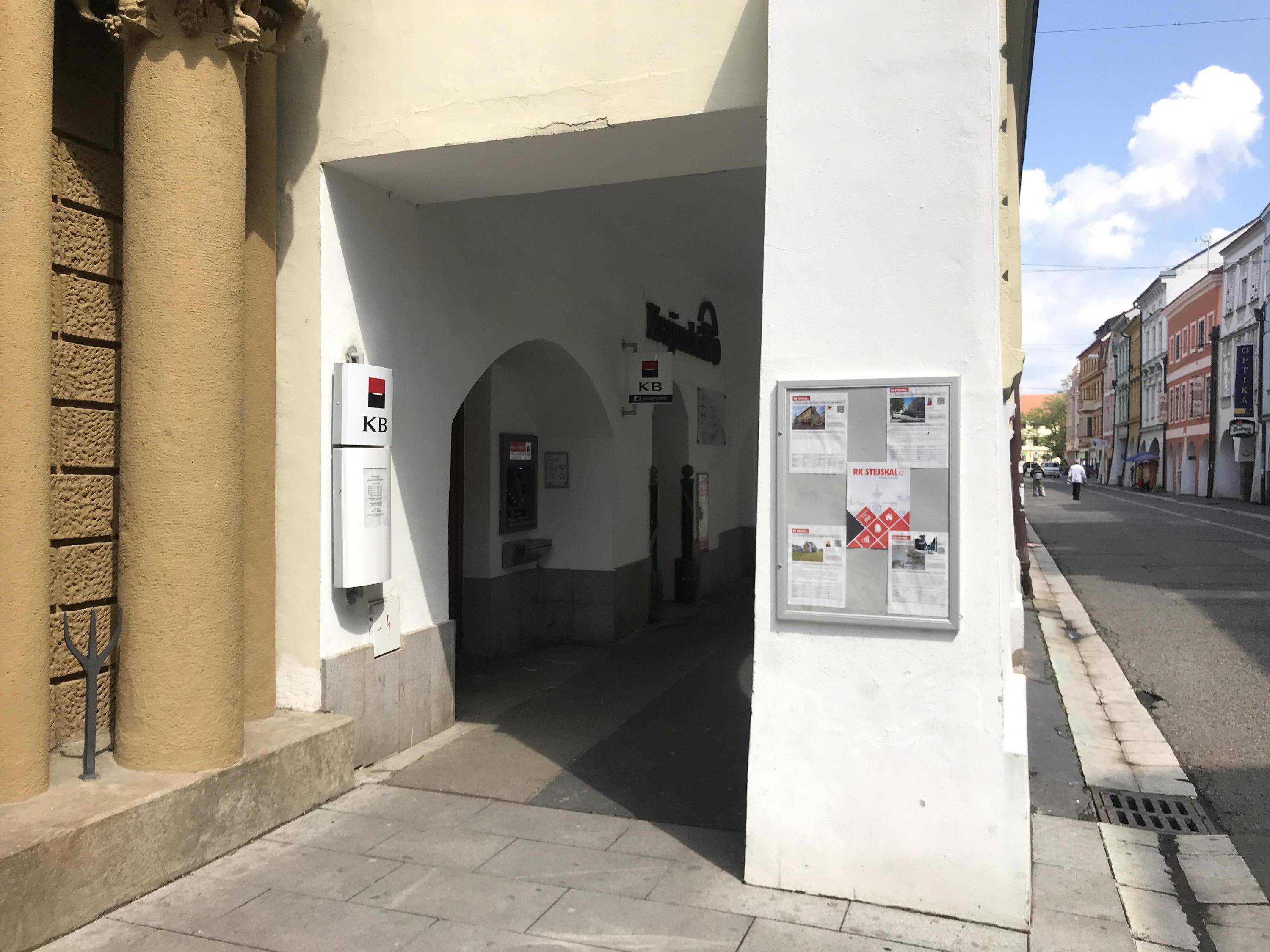 Bankomat Komerční banky foto 2