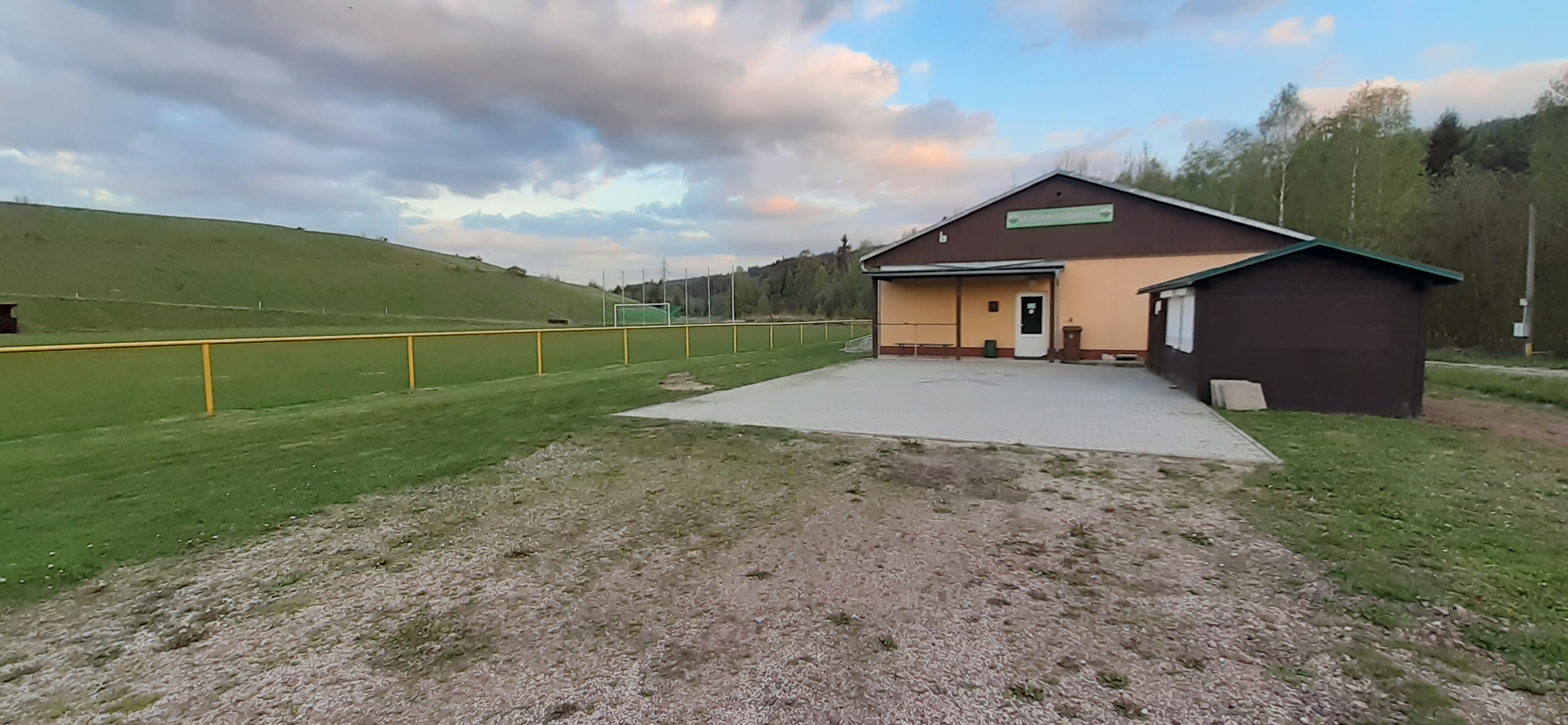 FK Baník Radvanice v Č. foto 4