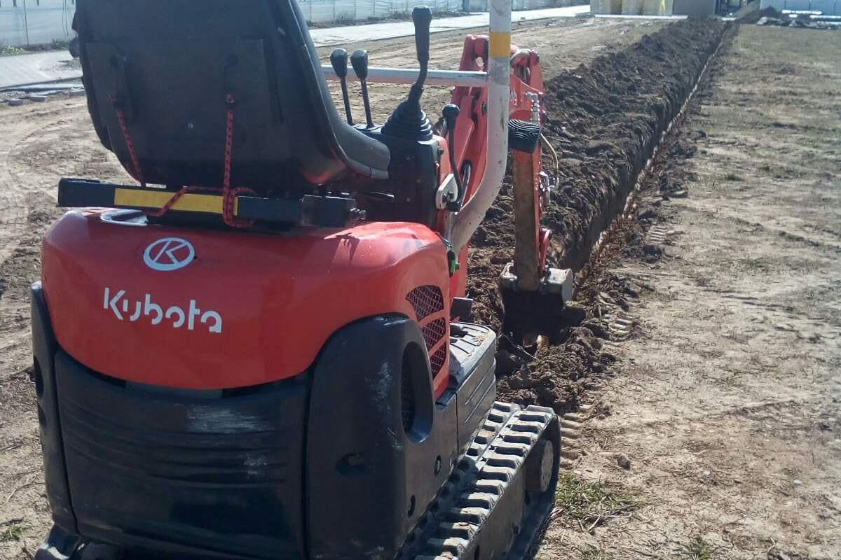 Pavel Doležel - Zemní a výkopové práce, pronájem plošiny