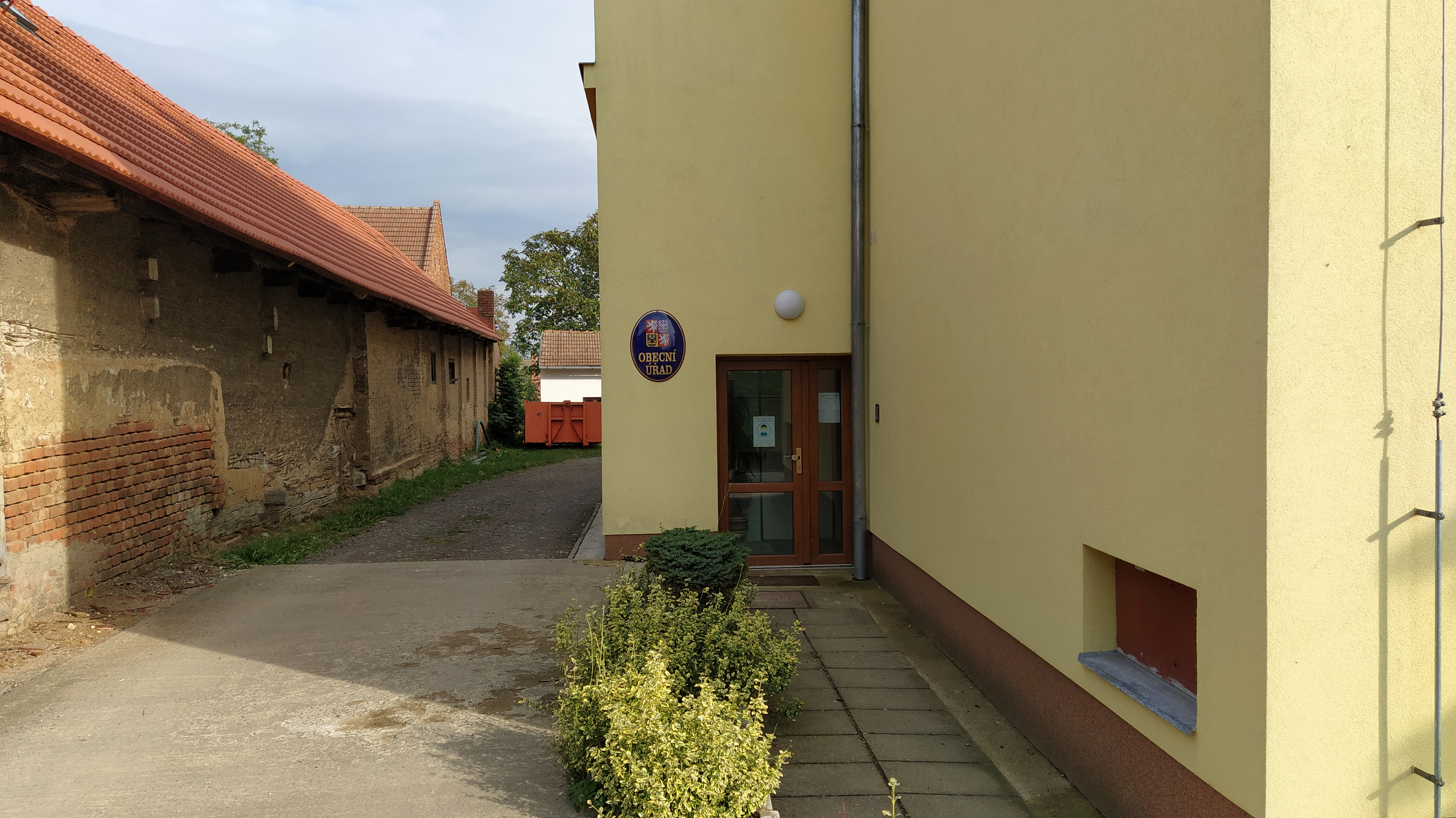 Starý Bydžov - obecní úřad foto 2