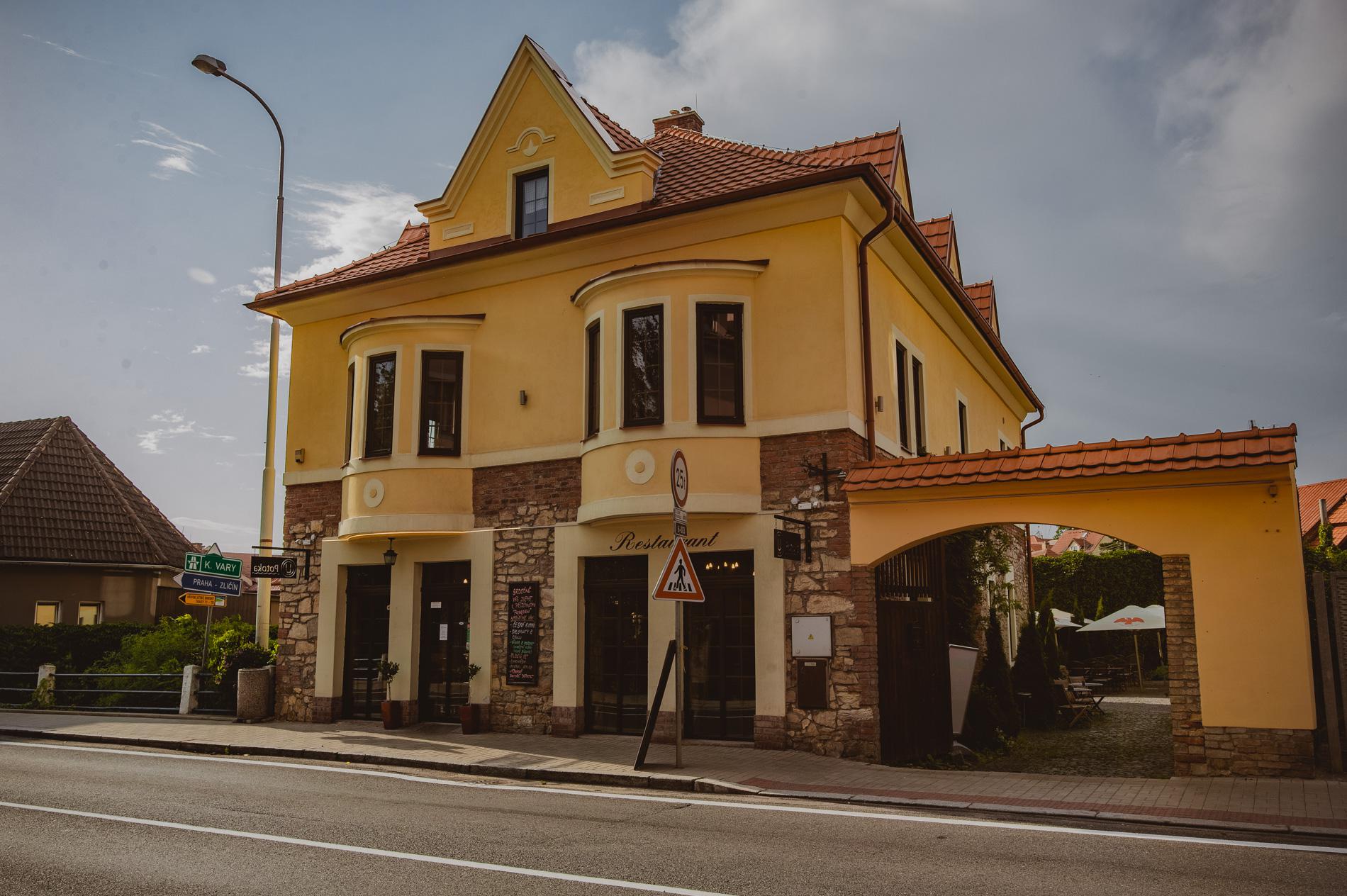 Restaurace U Potoka Hostivice