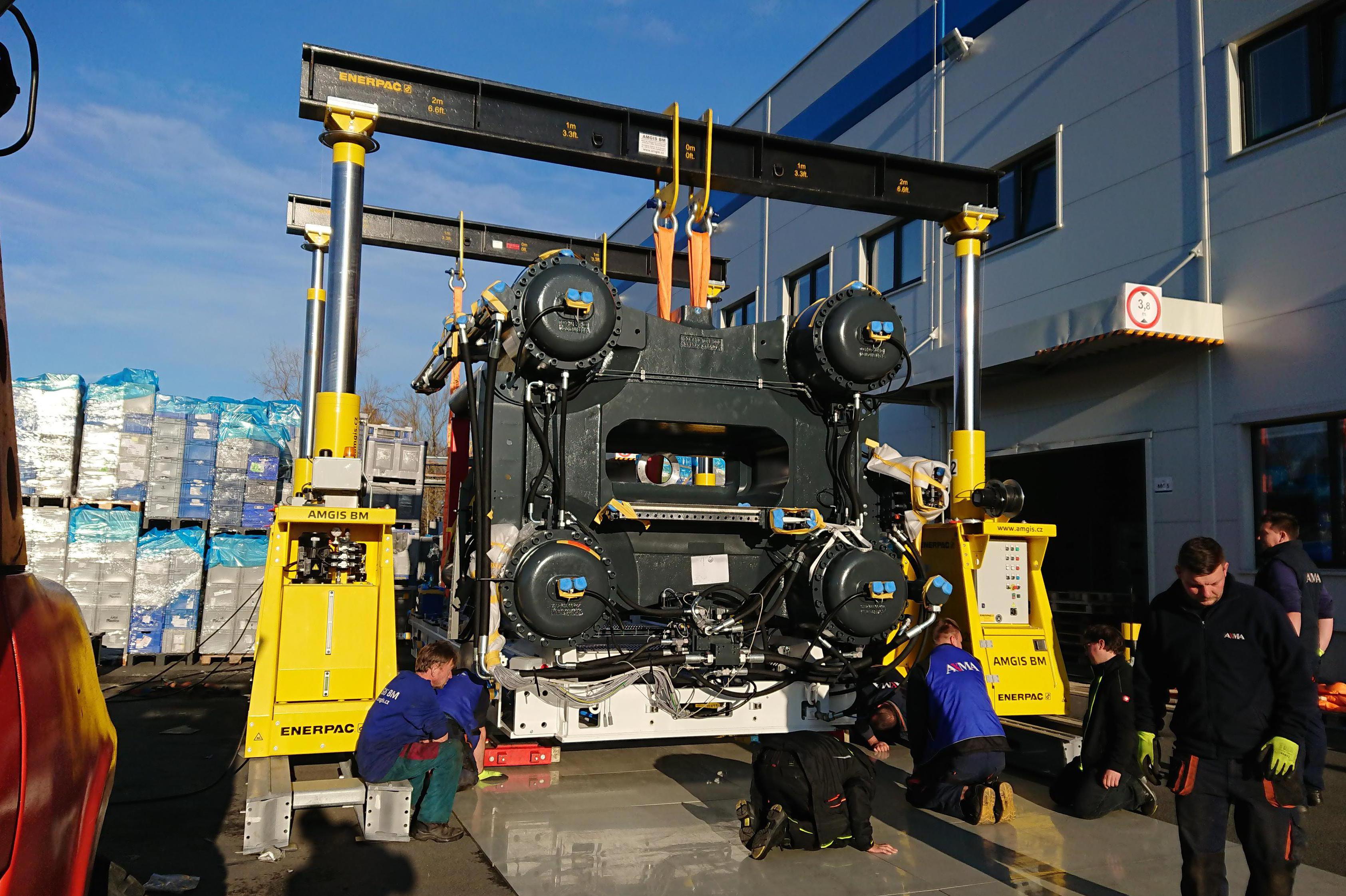 AMGIS BM - stěhování strojů a linek