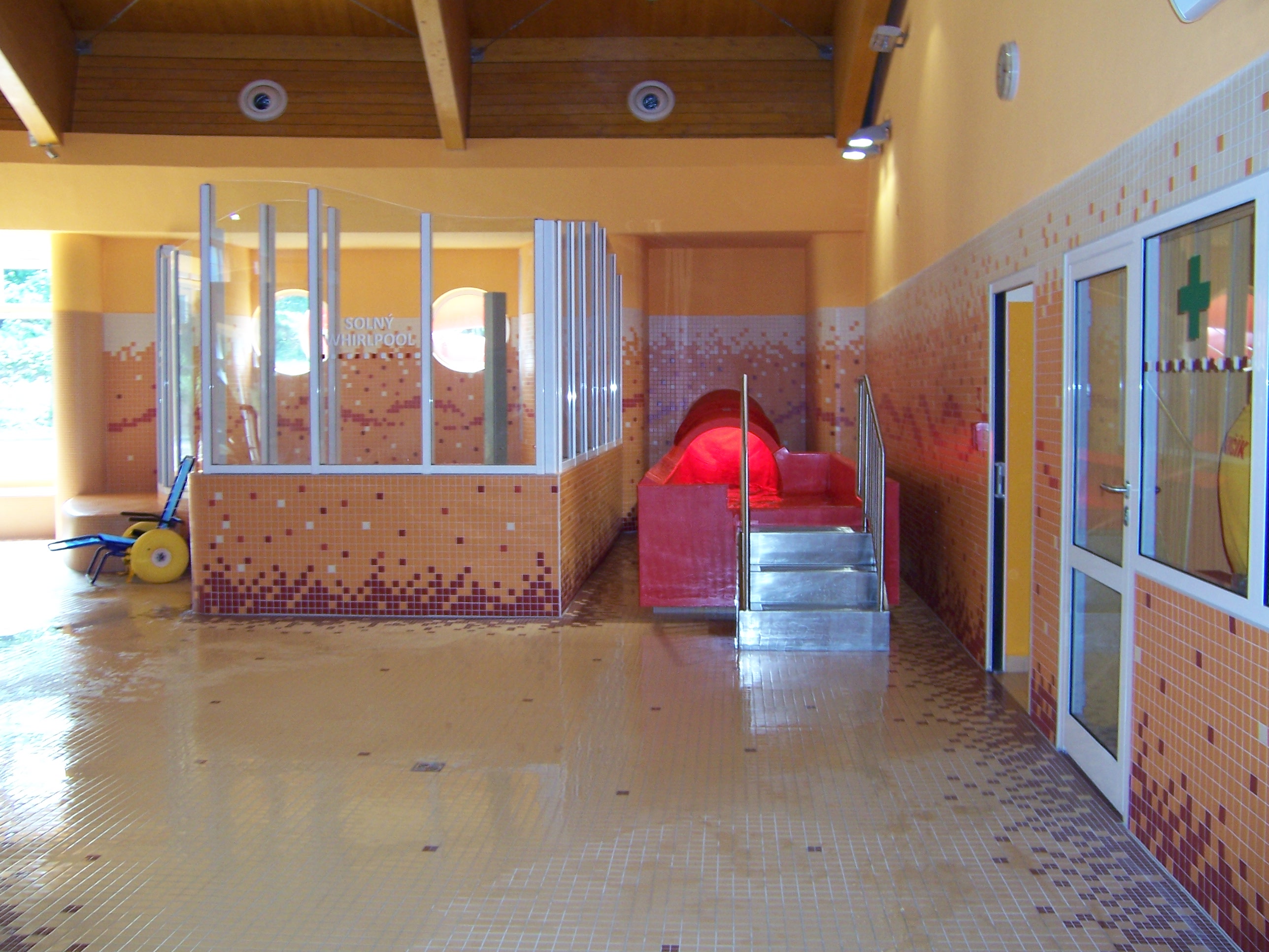 Krytý bazén Valašské Meziříčí foto 6