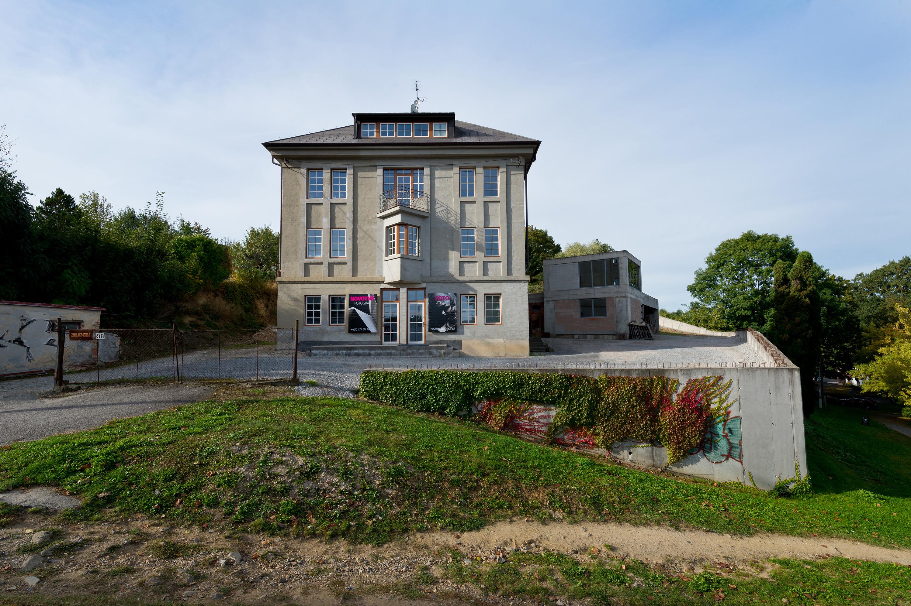 Lezbiyen jinsiy aloqa surish va tortish