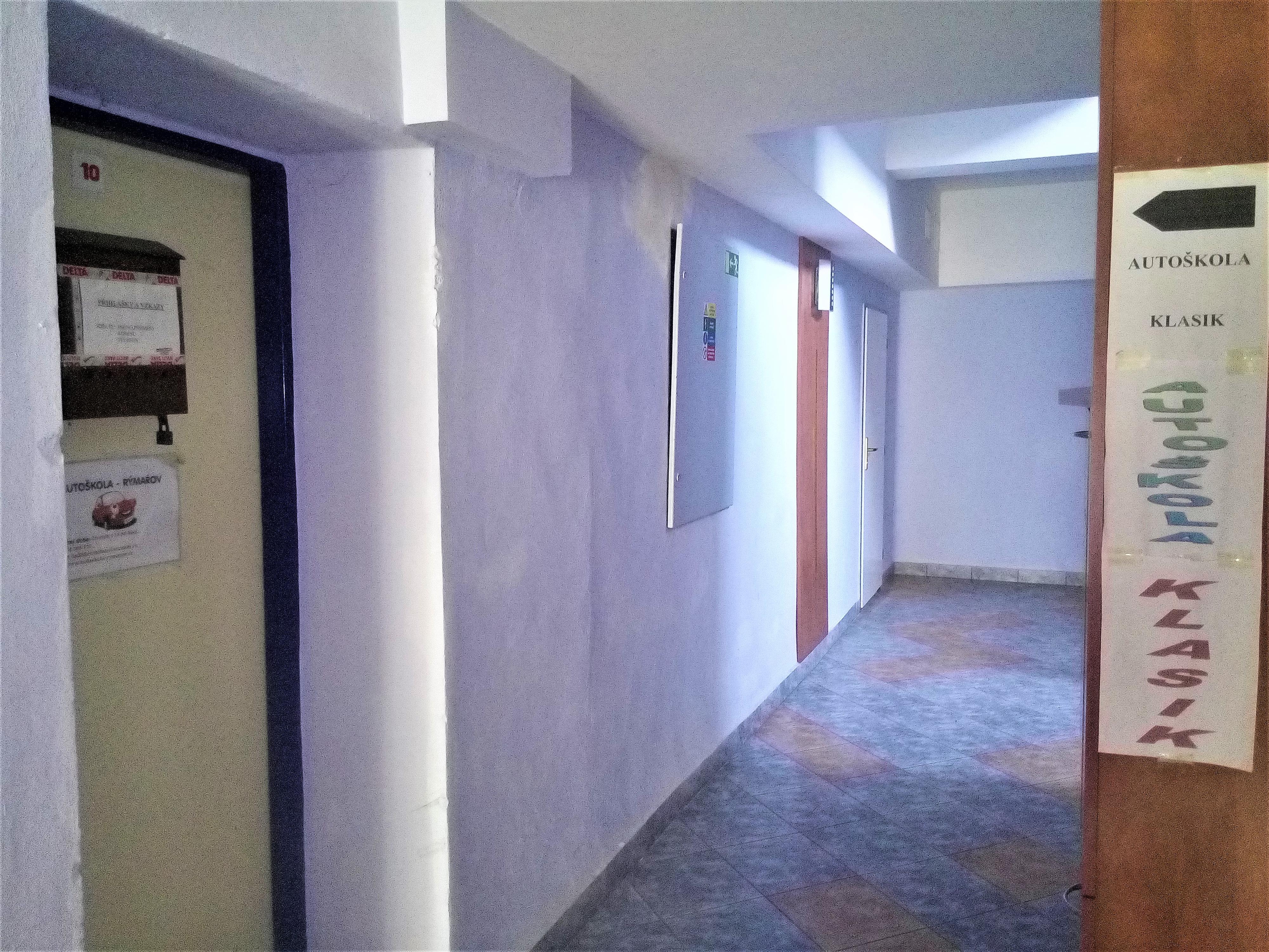 Autoškola a školící středisko Mikuš - Jedinák, s.r.o. foto 3