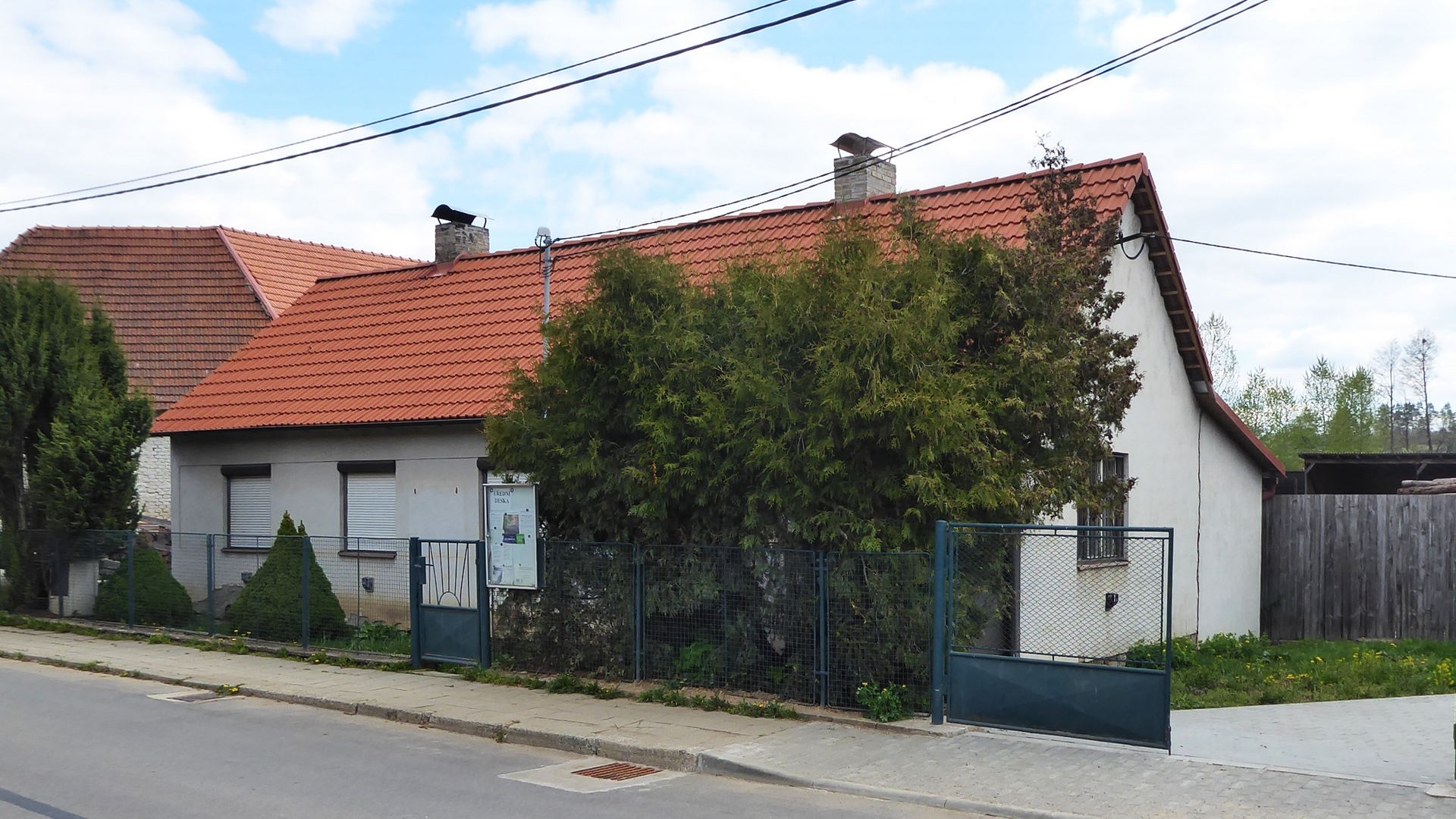 Radkov - obecní úřad foto 2