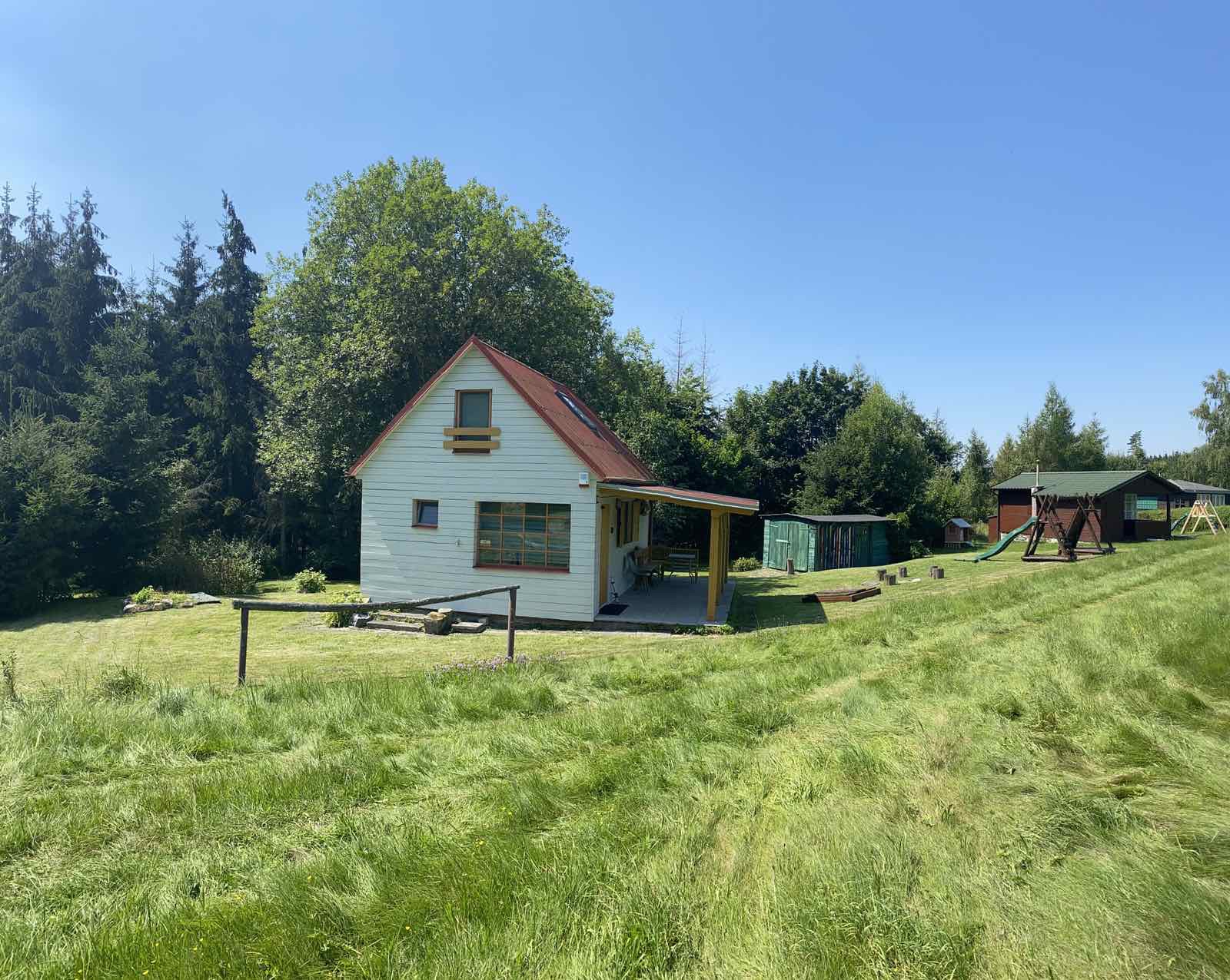 Chata na konci louky foto 5