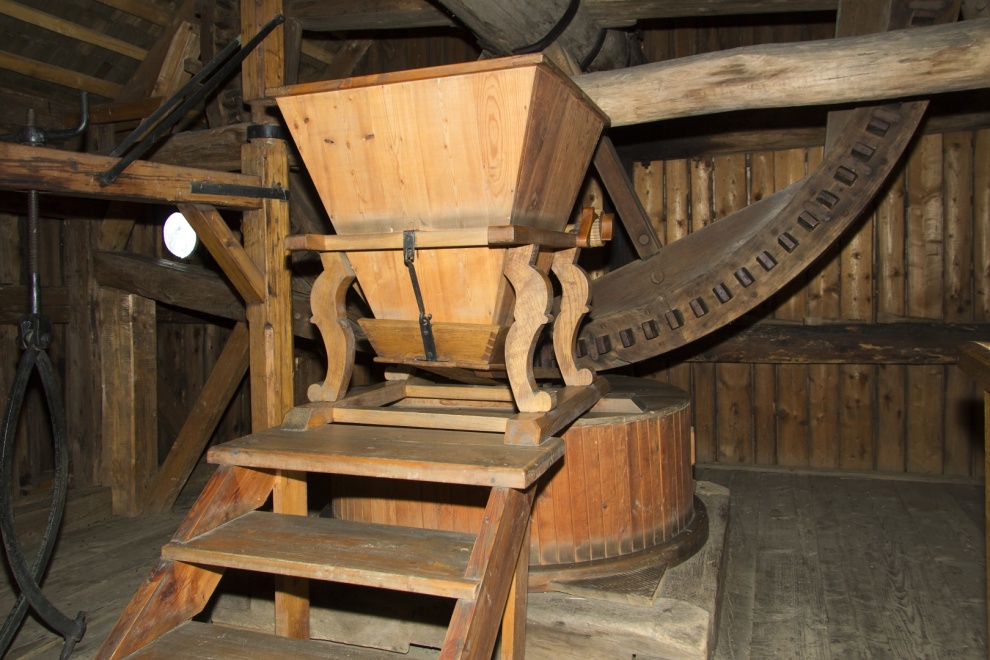 Větrný mlýn Velké Těšany foto 4