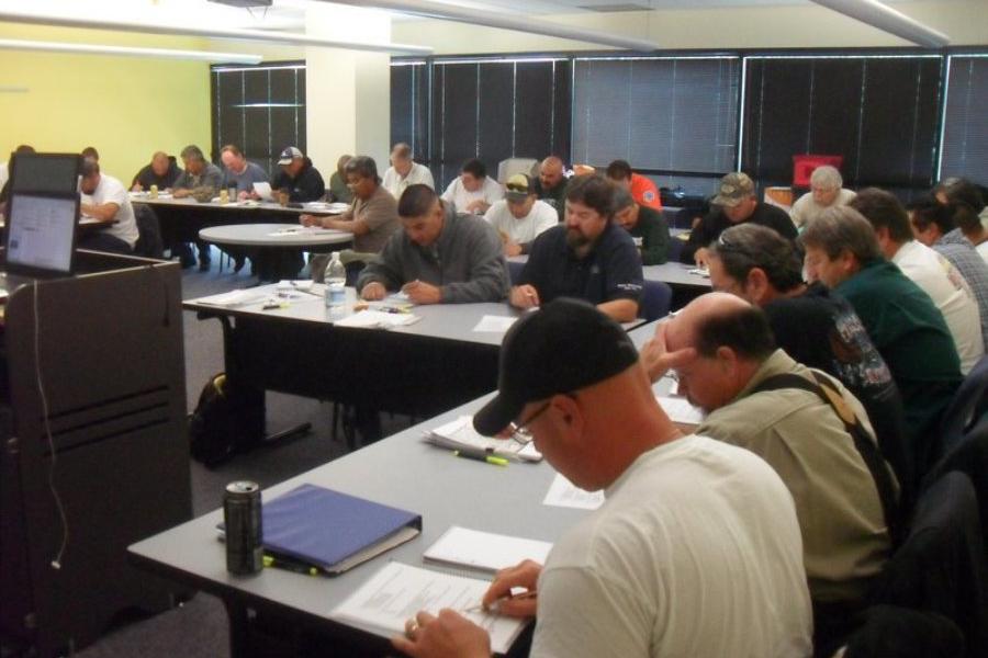 Školení jeřábníků a vazačů břemen, obsluh plošin