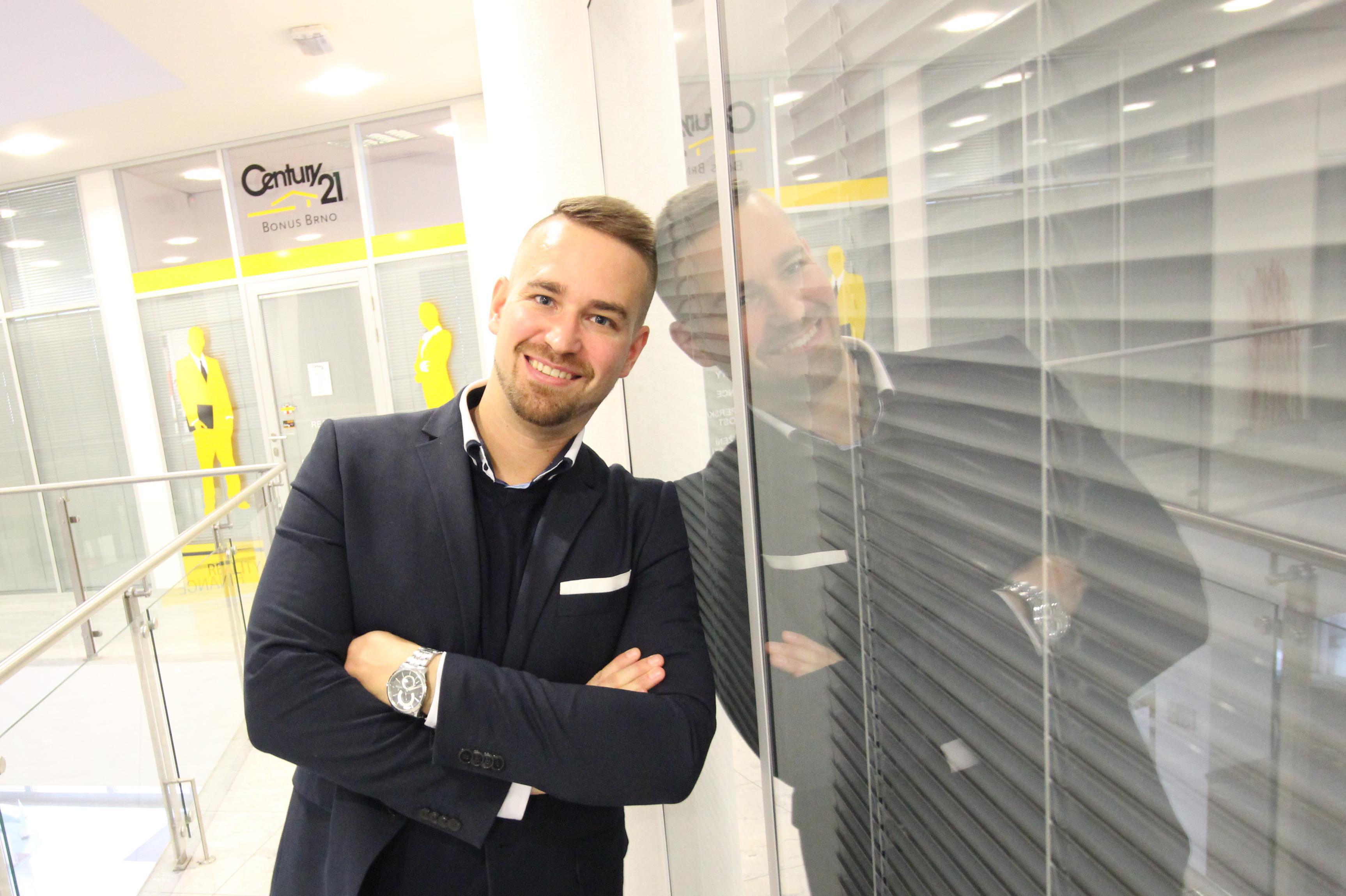 Lukáš Peterek - realitní makléř foto 1