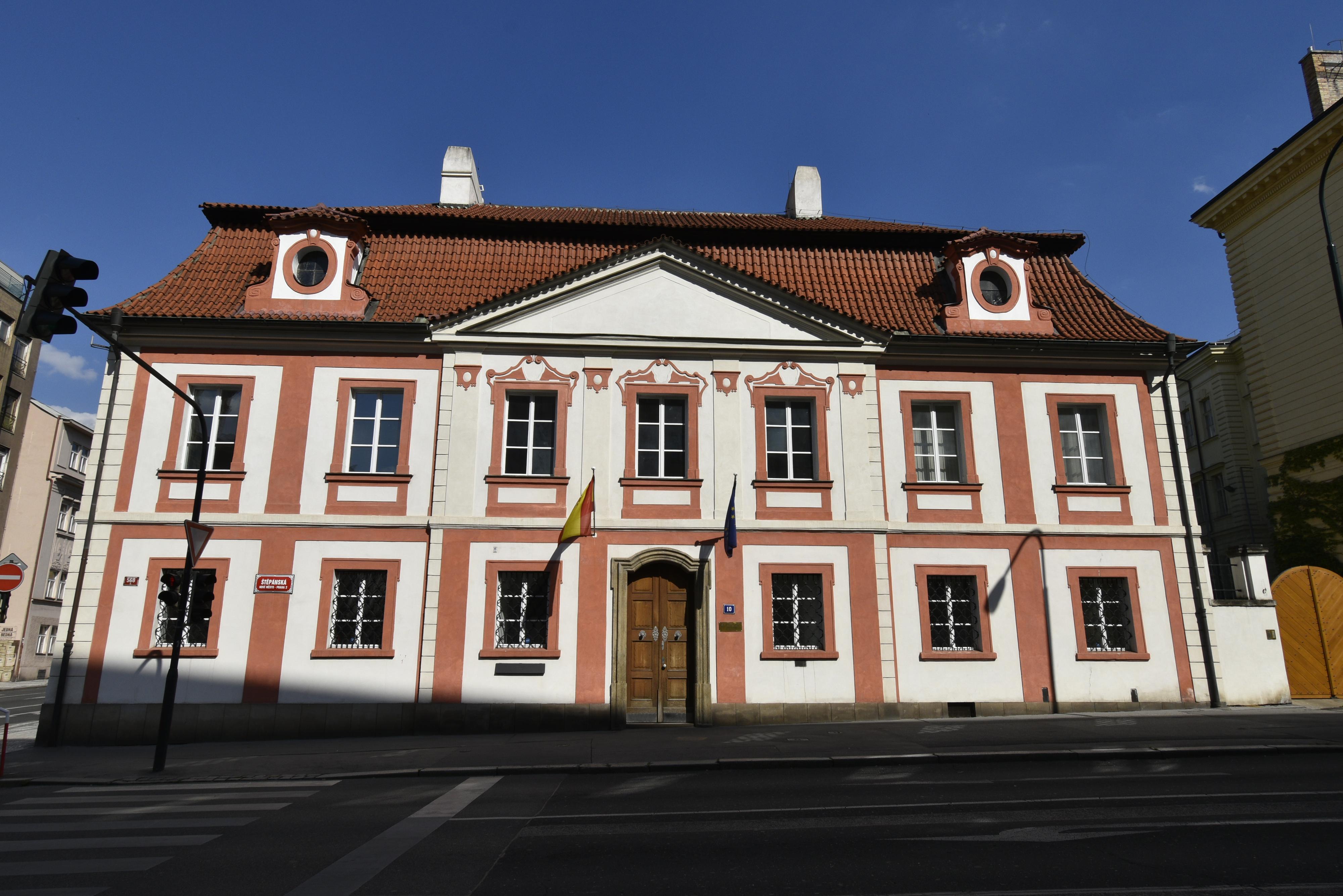 Ekonomické a obchodní oddělení - Velvyslanectví Španělska foto 2