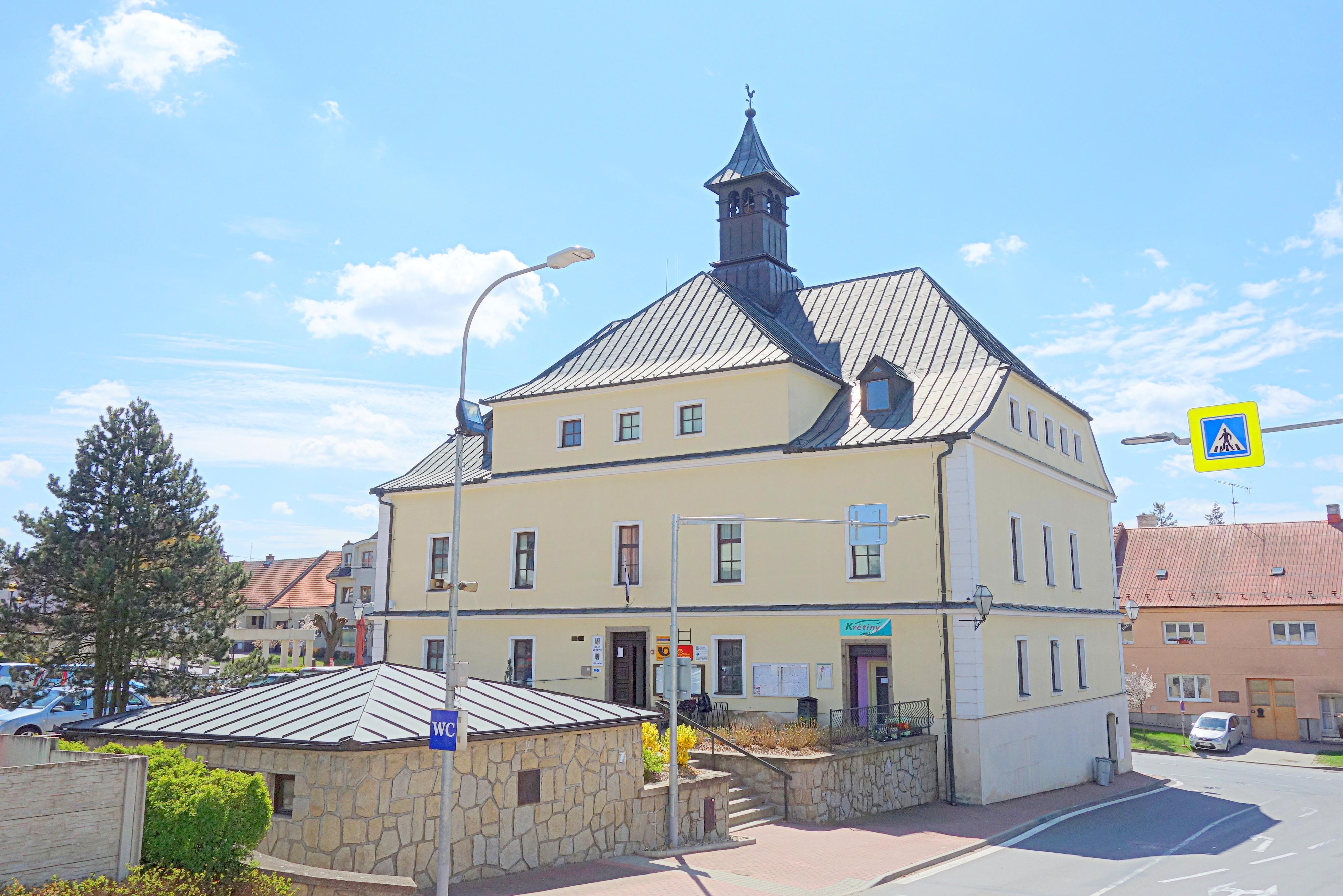 Křižanov - úřad městyse foto 4