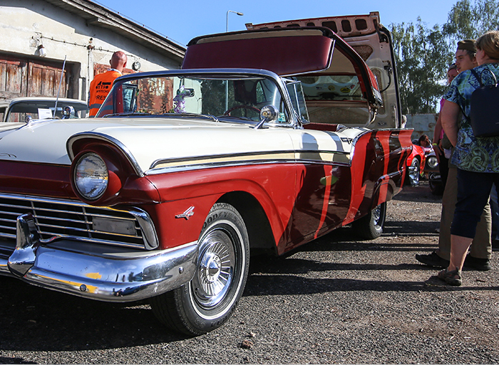 RETROMĚSTEČKO (nejen) ČSLA, setkání HASIČŮ a bezpečnostních složek foto 3