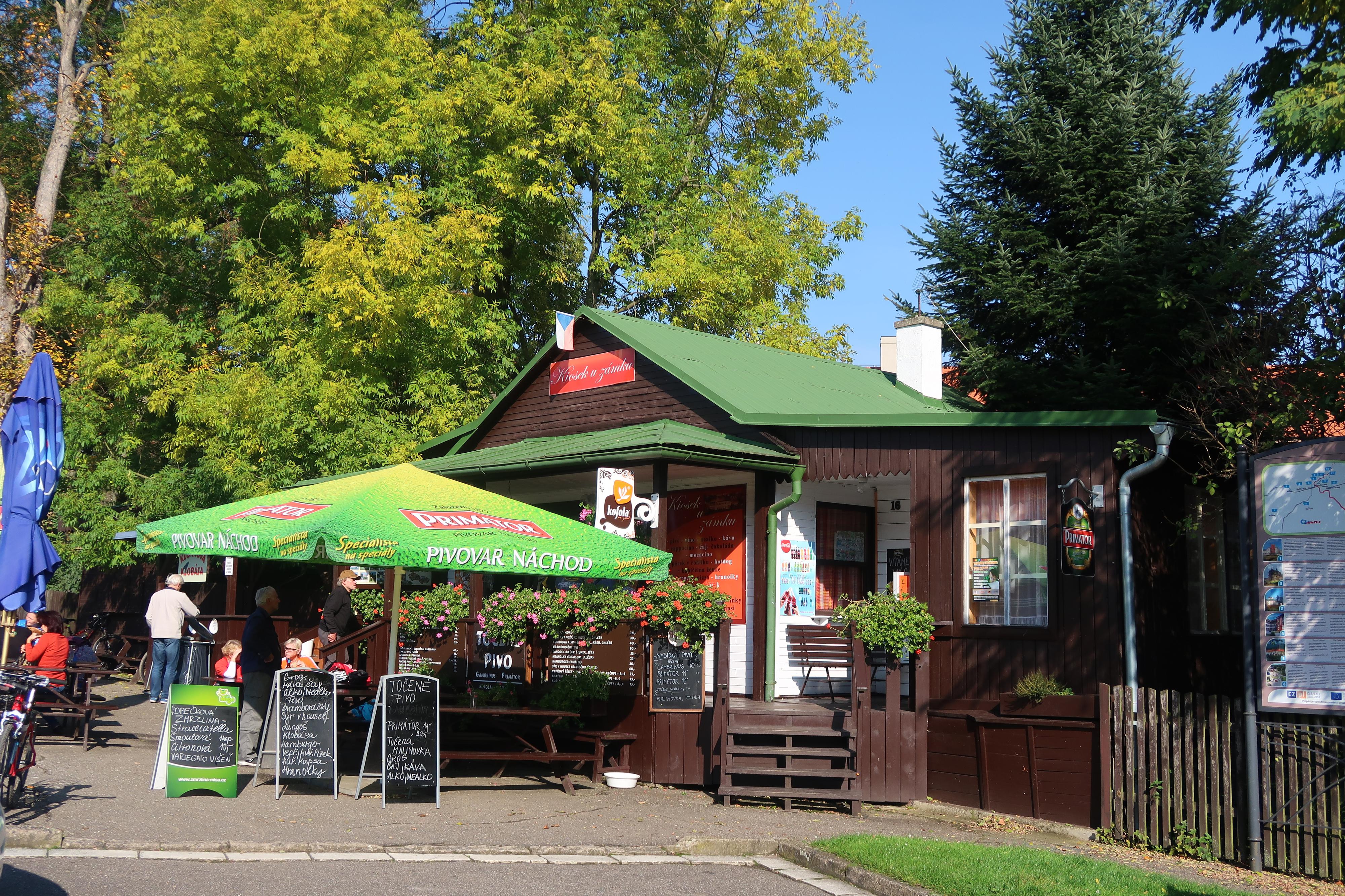 Kiosek u zámku foto 2