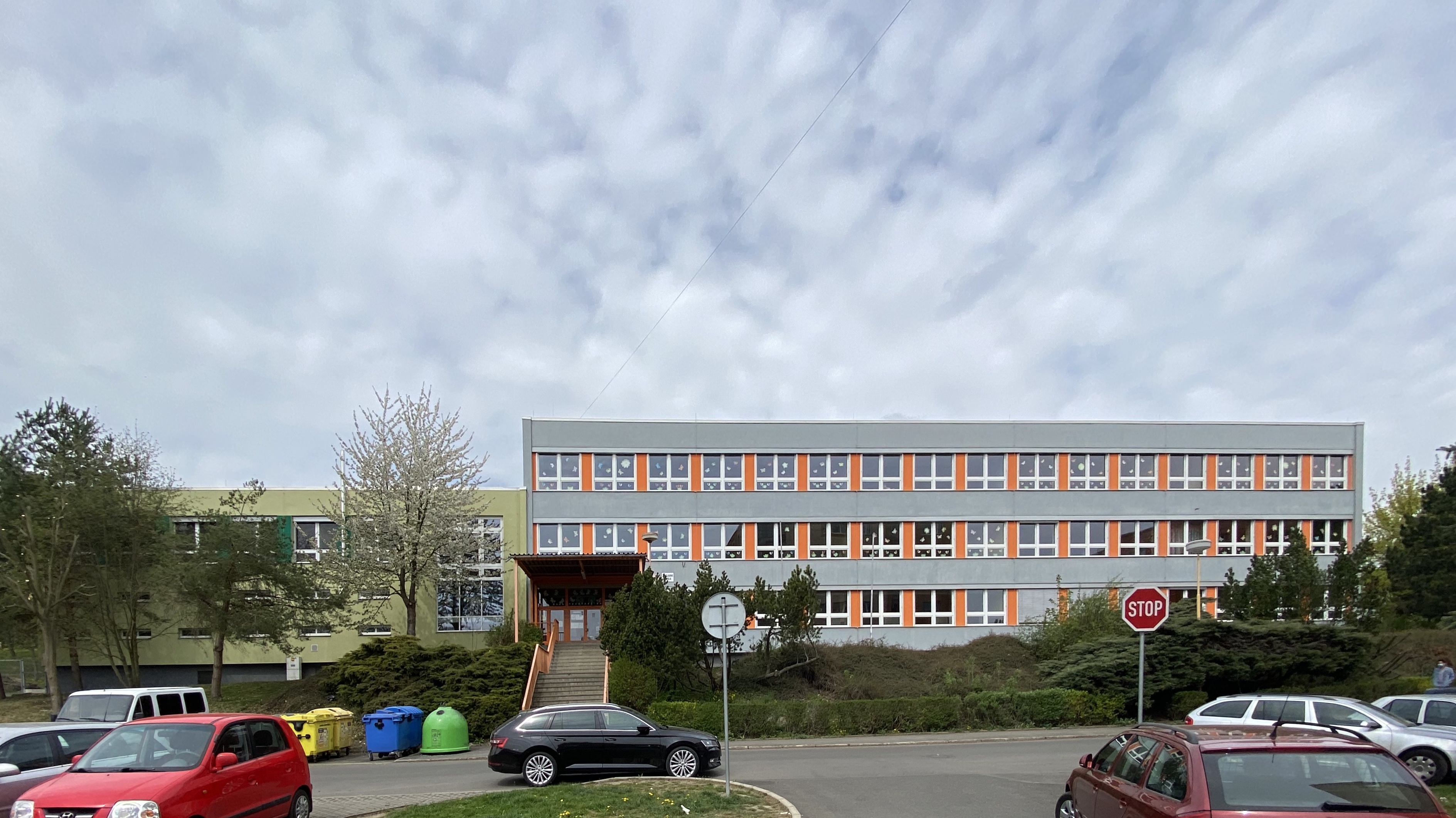 ZŠ a MŠ Jílové, Školní