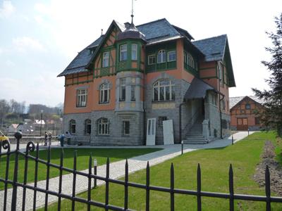 Izolace a sanace vlhkého zdiva Hróz foto 2