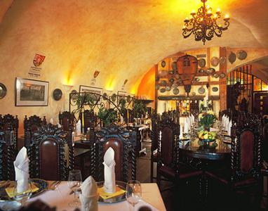 Restaurace a vinárna U Císařů