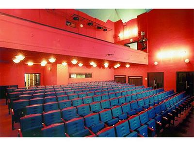 Žižkovské divadlo Járy Cimrmana foto 2