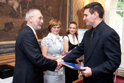Institut informatiky-Vyšší odborná škola, s.r.o. foto 3