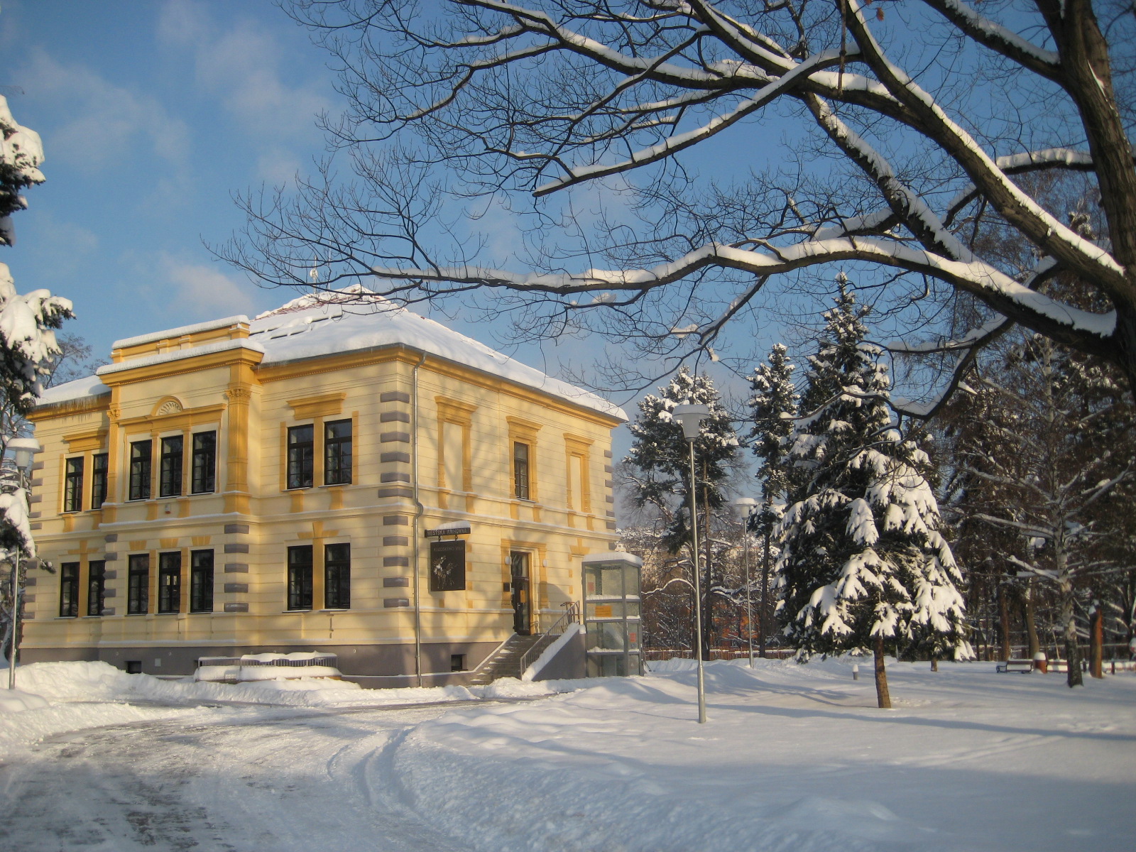 Městská knihovna Jirkov foto 2