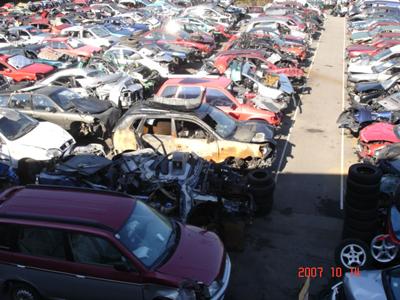 Autovrakoviště korejských vozů - Václav Louša foto 2