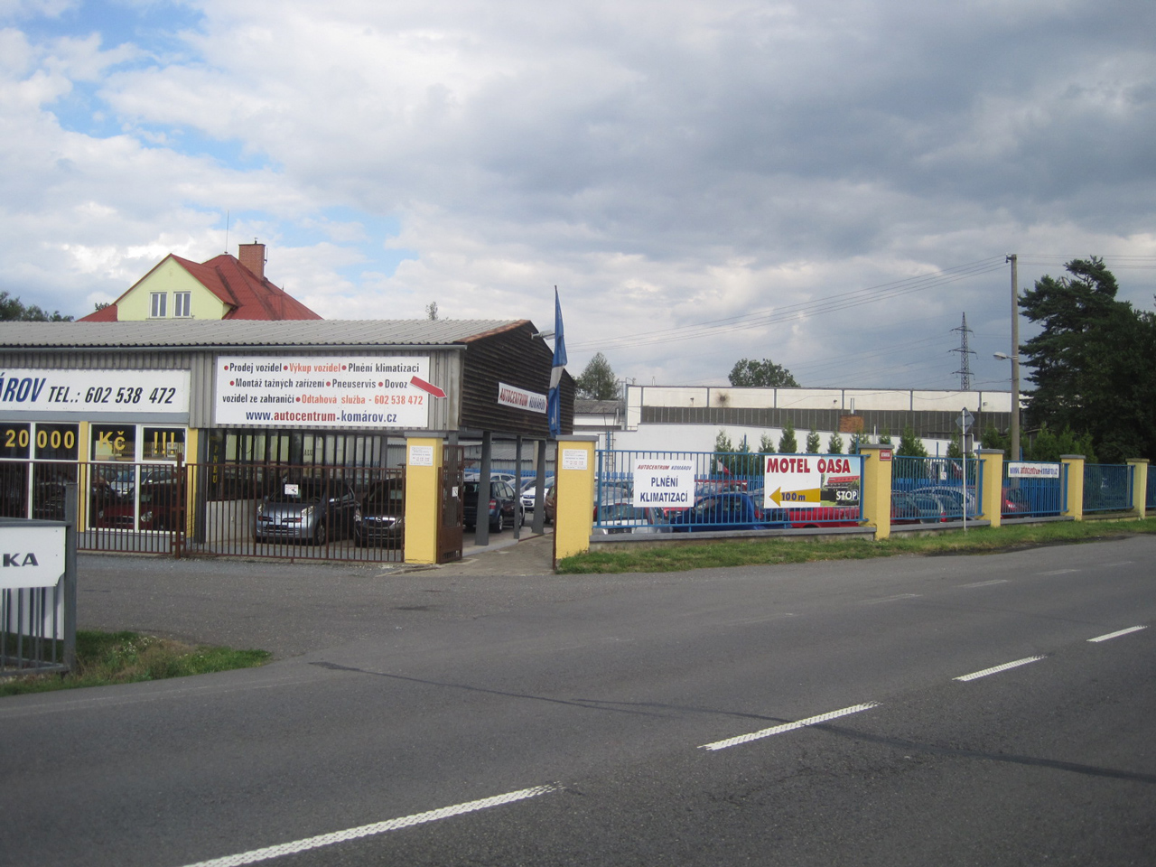 Autocentrum Komárov