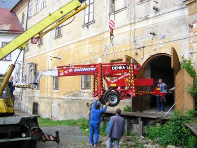 Pavel Koutný - Střechy, přívěsné plošiny Olomouc foto 2