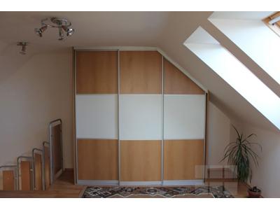 Mline - vestavěné skříně a posuvné dveře foto 2