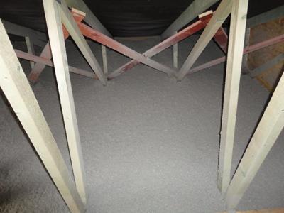 REVAS s.r.o. – Dřevostavby, foukaná izolace foto 3