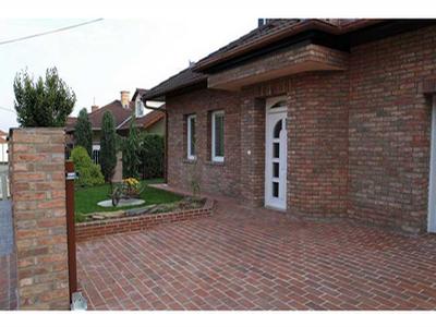 Brickland foto 5