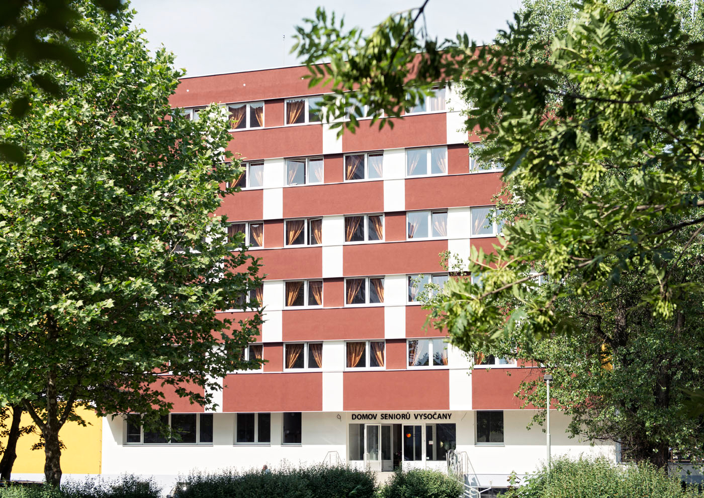 DOMOV SENIORŮ VYSOČANY, s.r.o. foto 2