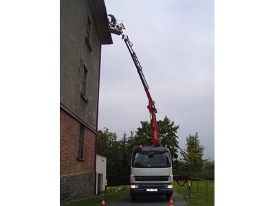 JAN MAREK - výškové práce - kontejnery foto 2