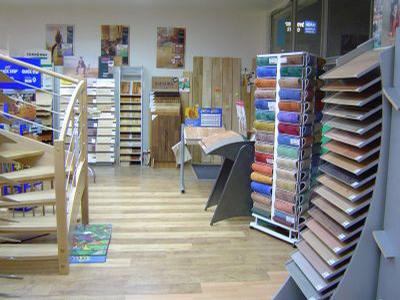 ADAMOSO podlahy dveře schody foto 3