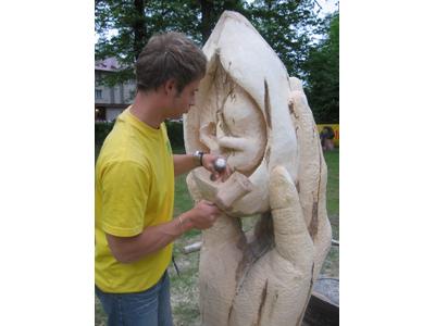 Střední škola řezbářská foto 2