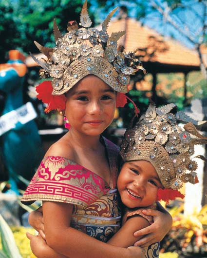 TIME TRAVEL CREATIVE TEAM foto 2