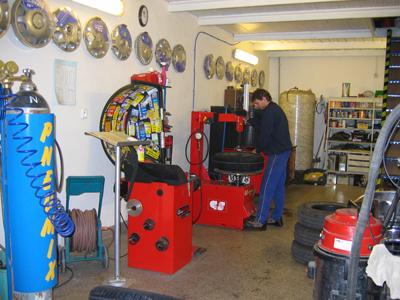 SPEI VÝFUKY Olomouc - rychloservis foto 3